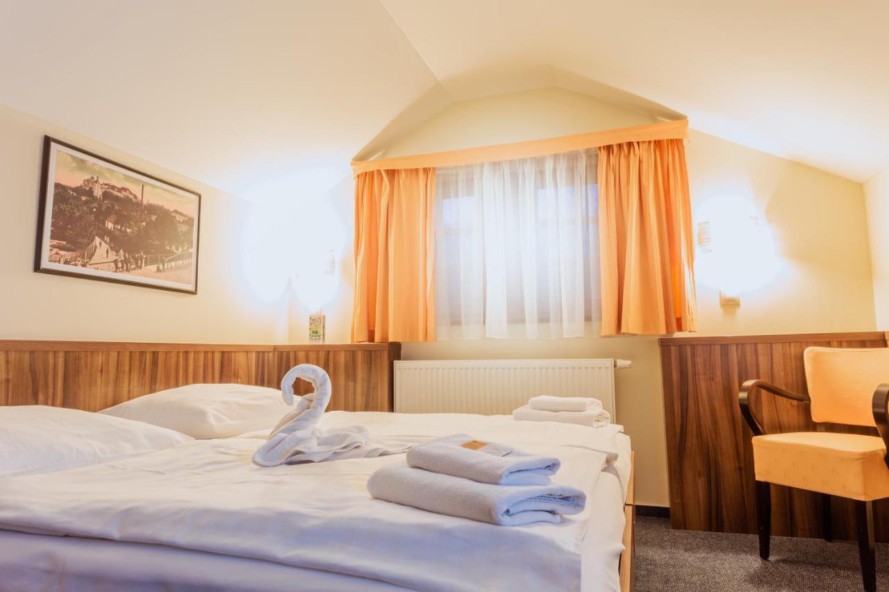 Hotel Studanka Rychnov nad Kneznou Buitenkant foto