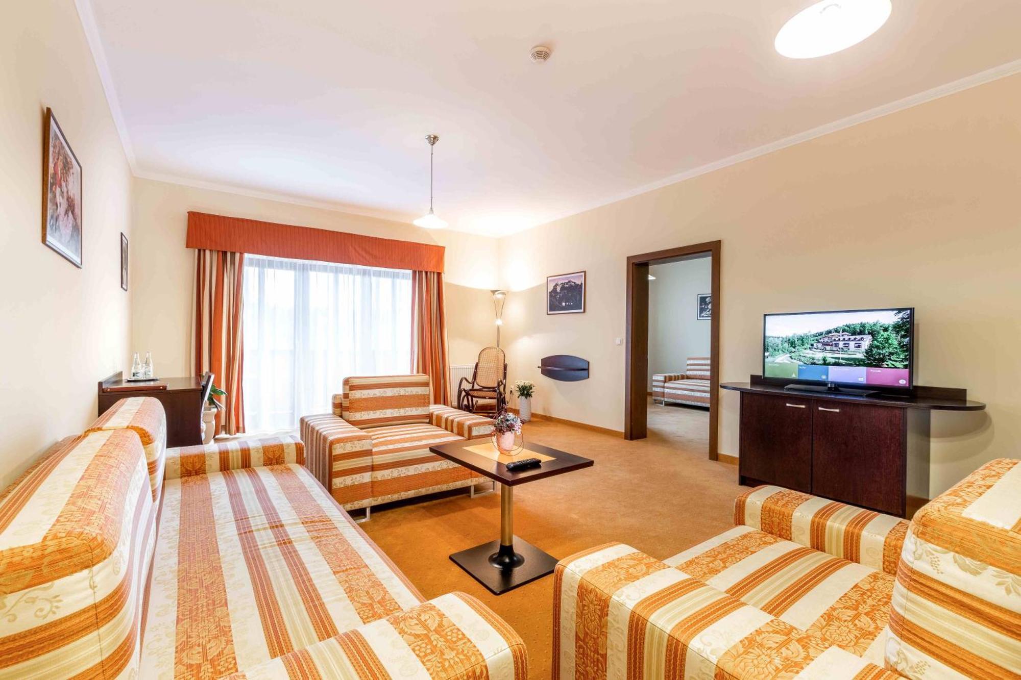 Hotel Studanka Rychnov nad Kneznou Buitenkant foto