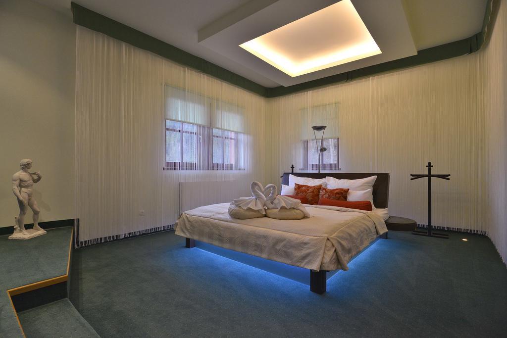 Hotel Studanka Rychnov nad Kneznou Buitenkant foto